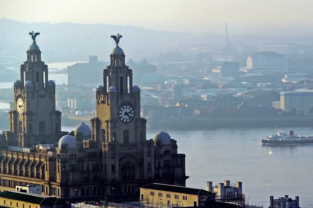 0_Liverpool-Life-on-the-waterfront-with-the-Liver-Buildings-and-Mersey-Ferry-Photo-by-Colin-Lane